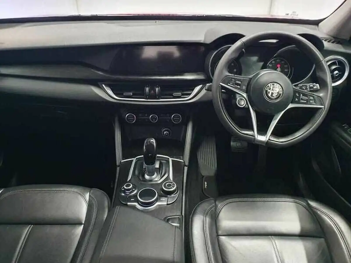 2018-alfa-romeo-stelvio-22td-super-177bhp-awd-big-10