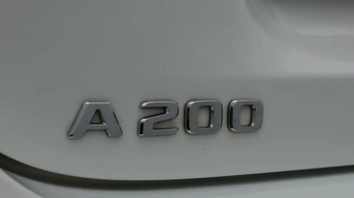 2020-mercedes-benz-a-class-13-a200-amg-line-executive-hatchback-5d-big-20