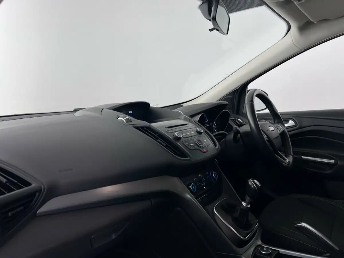 2017-ford-kuga-15tdci-zetec-ss-big-12