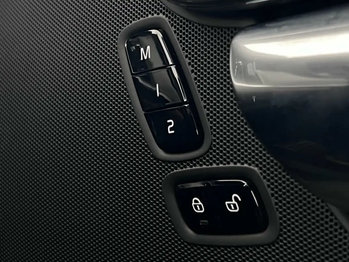 2020-volvo-v90-20td-d4-r-design-plus-big-25