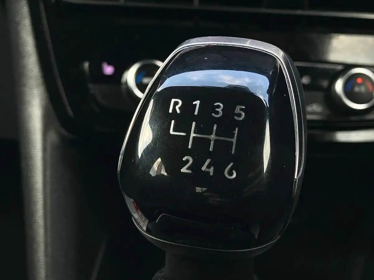 2023-vauxhall-mokka-12-gs-136ps-big-26