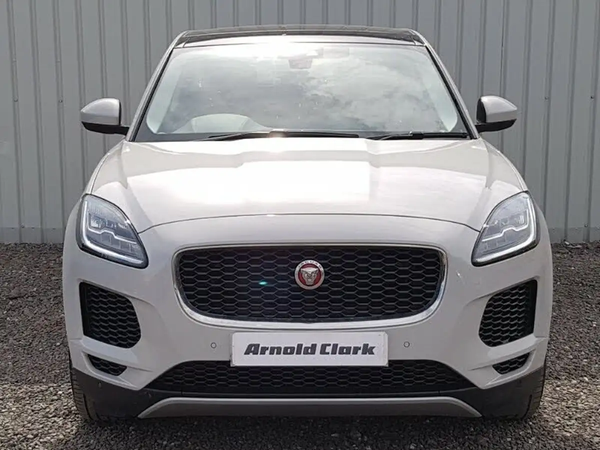 2018-jaguar-e-pace-20-i4d-150ps-big-17