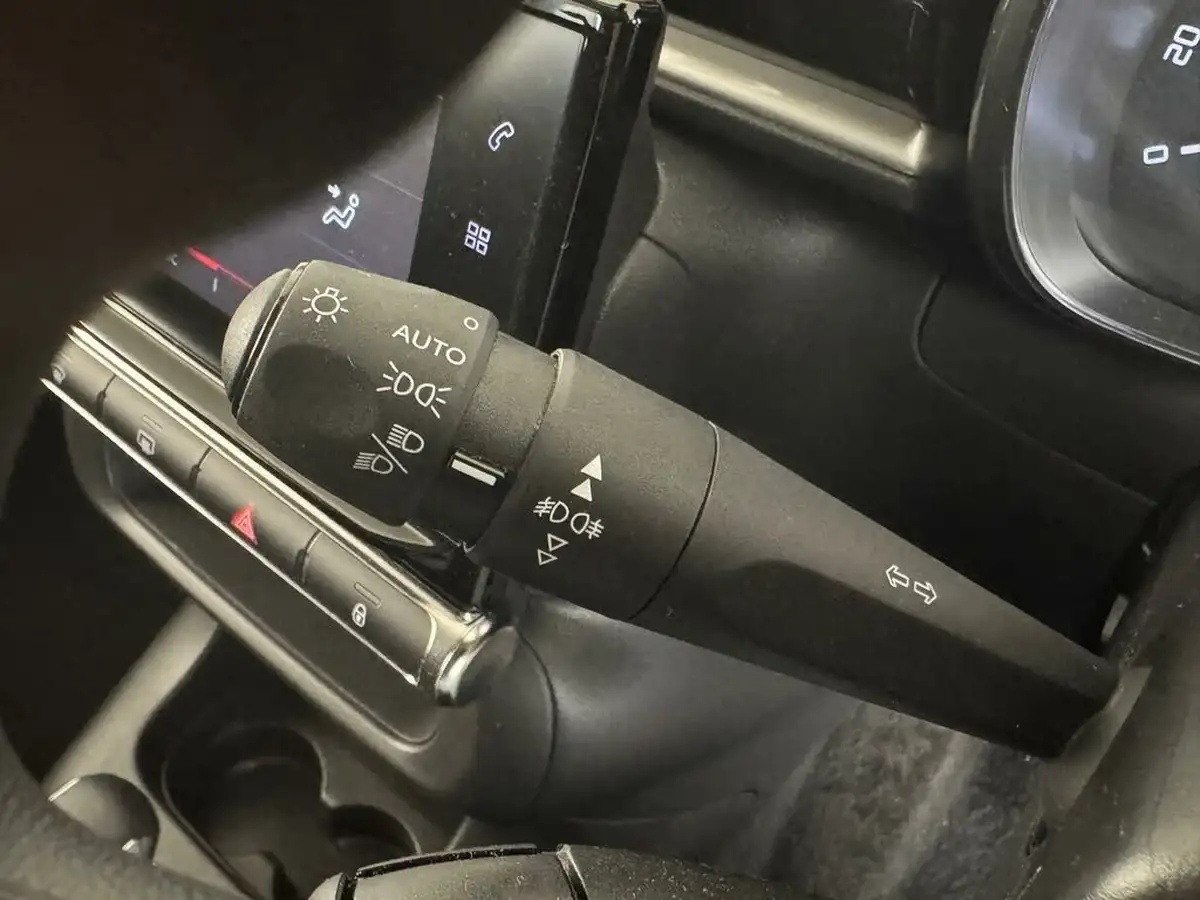 2024-citroen-c3-12-puretech-plus-110ps-eat6-big-26
