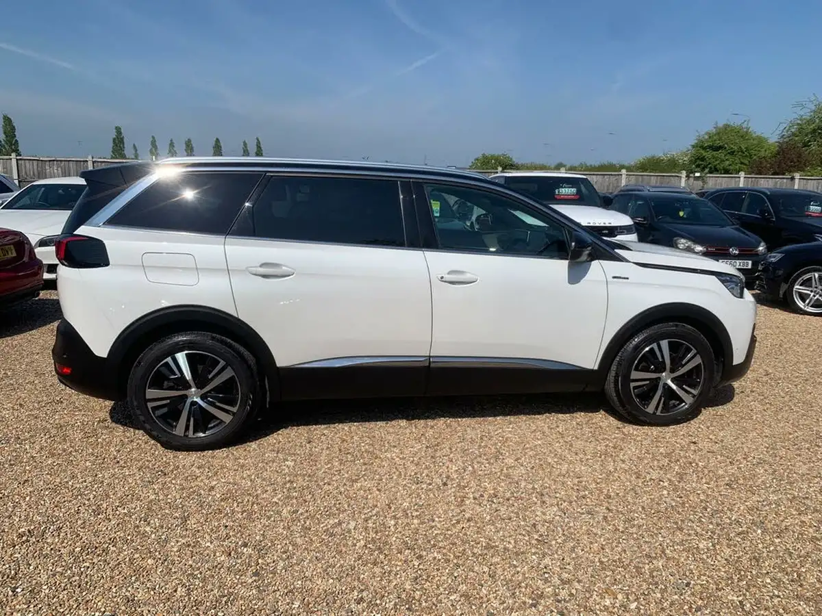 2018-peugeot-5008-suv-16-puretech-gt-line-big-7