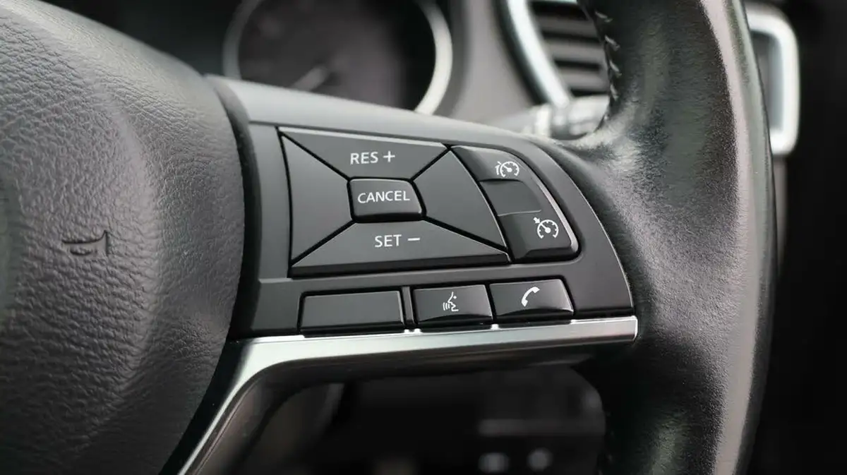 2019-nissan-qashqai-13-dig-t-n-motion-140ps-big-25