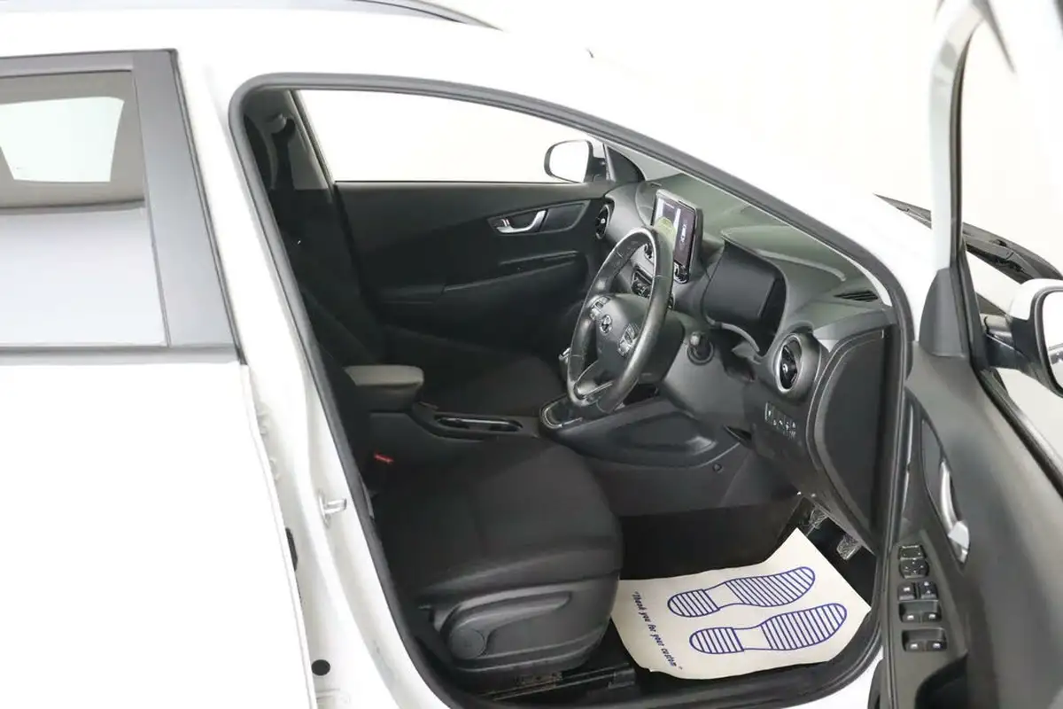 2021-hyundai-kona-10-t-gdi-premium-48-volt-mhev-big-13