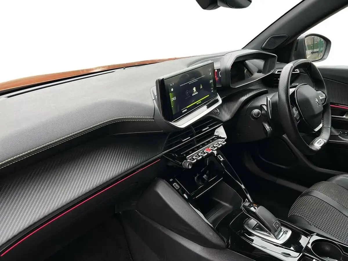 2022-peugeot-2008-suv-12-puretech-gt-eat8-big-7