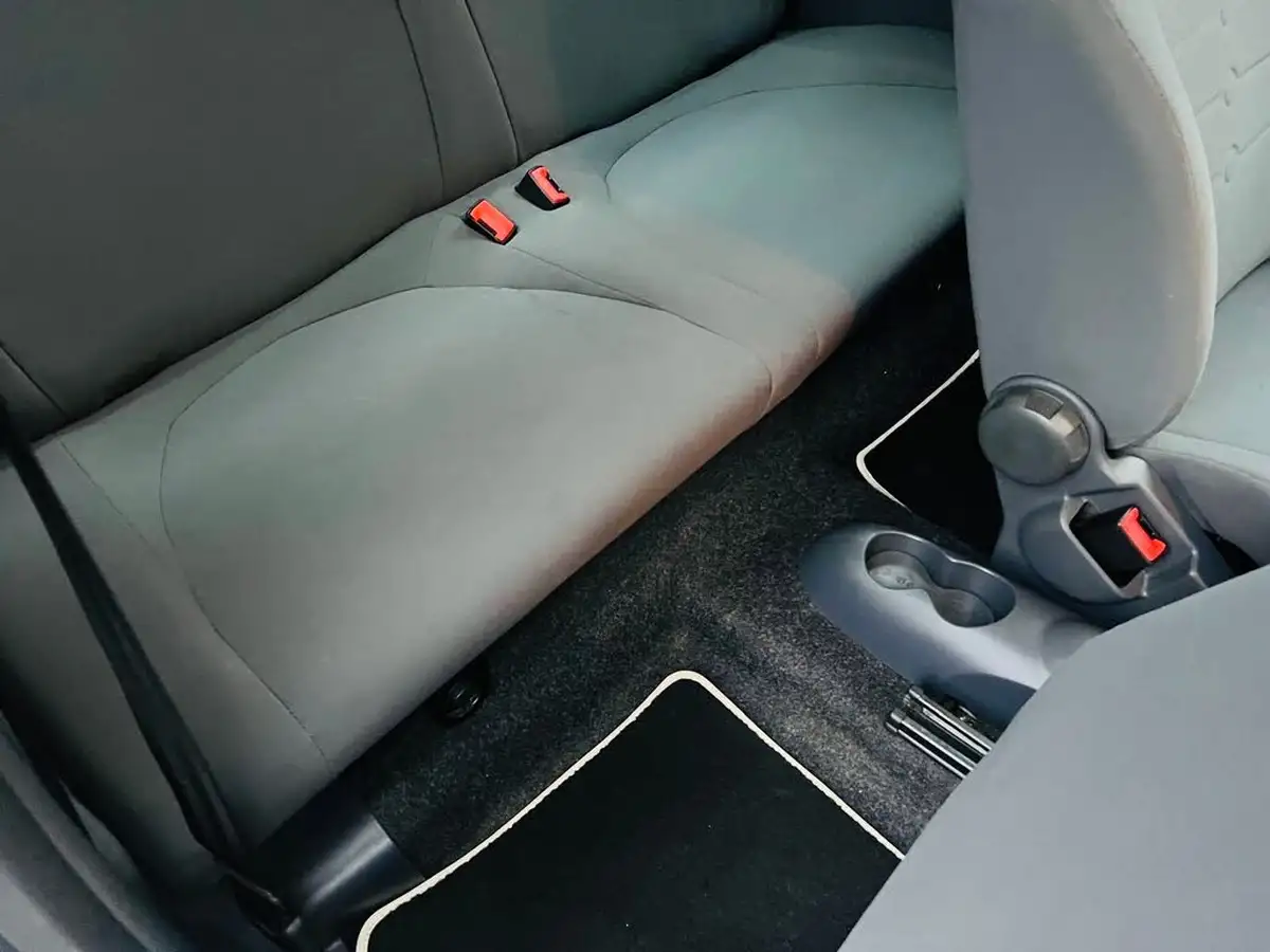 2011-fiat-500-12-pop-69bhp-big-50