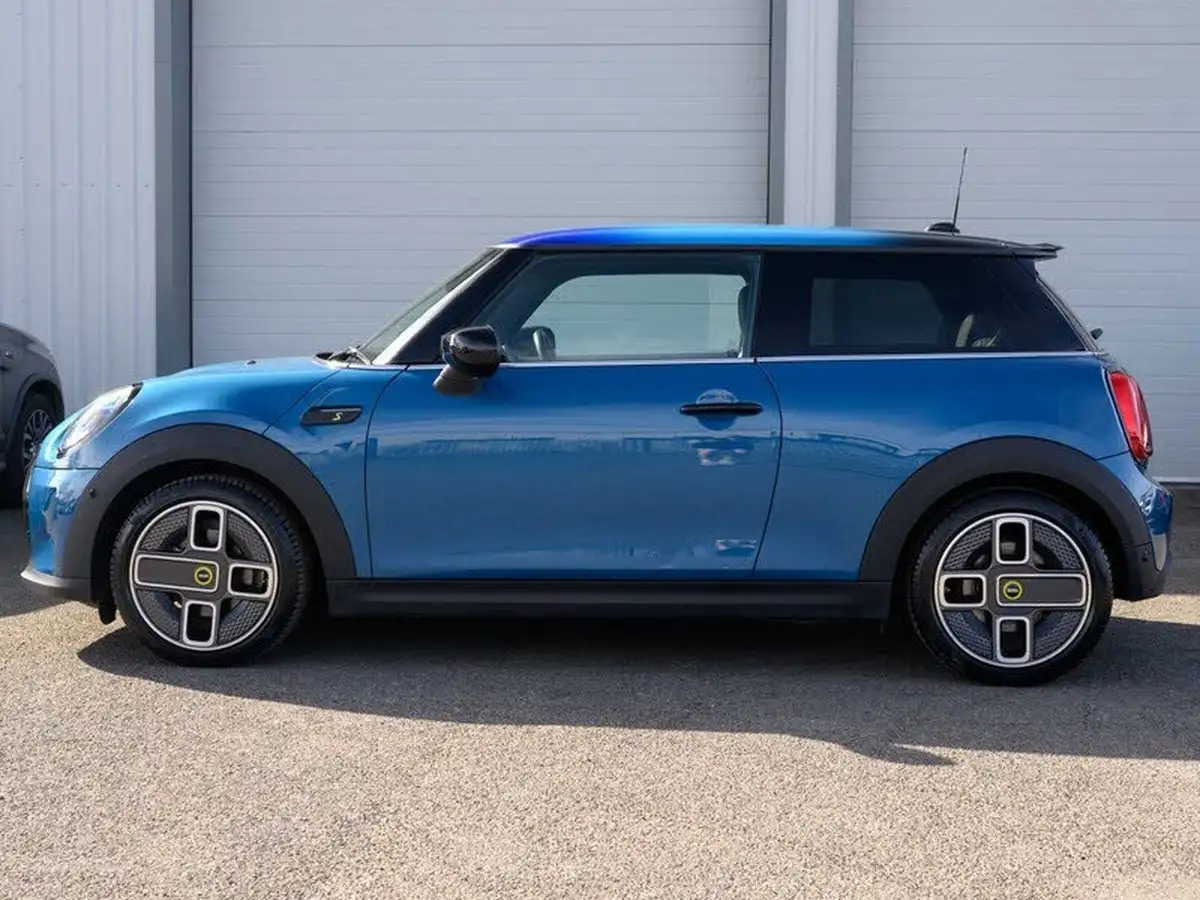 2021-mini-cooper-e-cooper-s-collection-edition-big-3