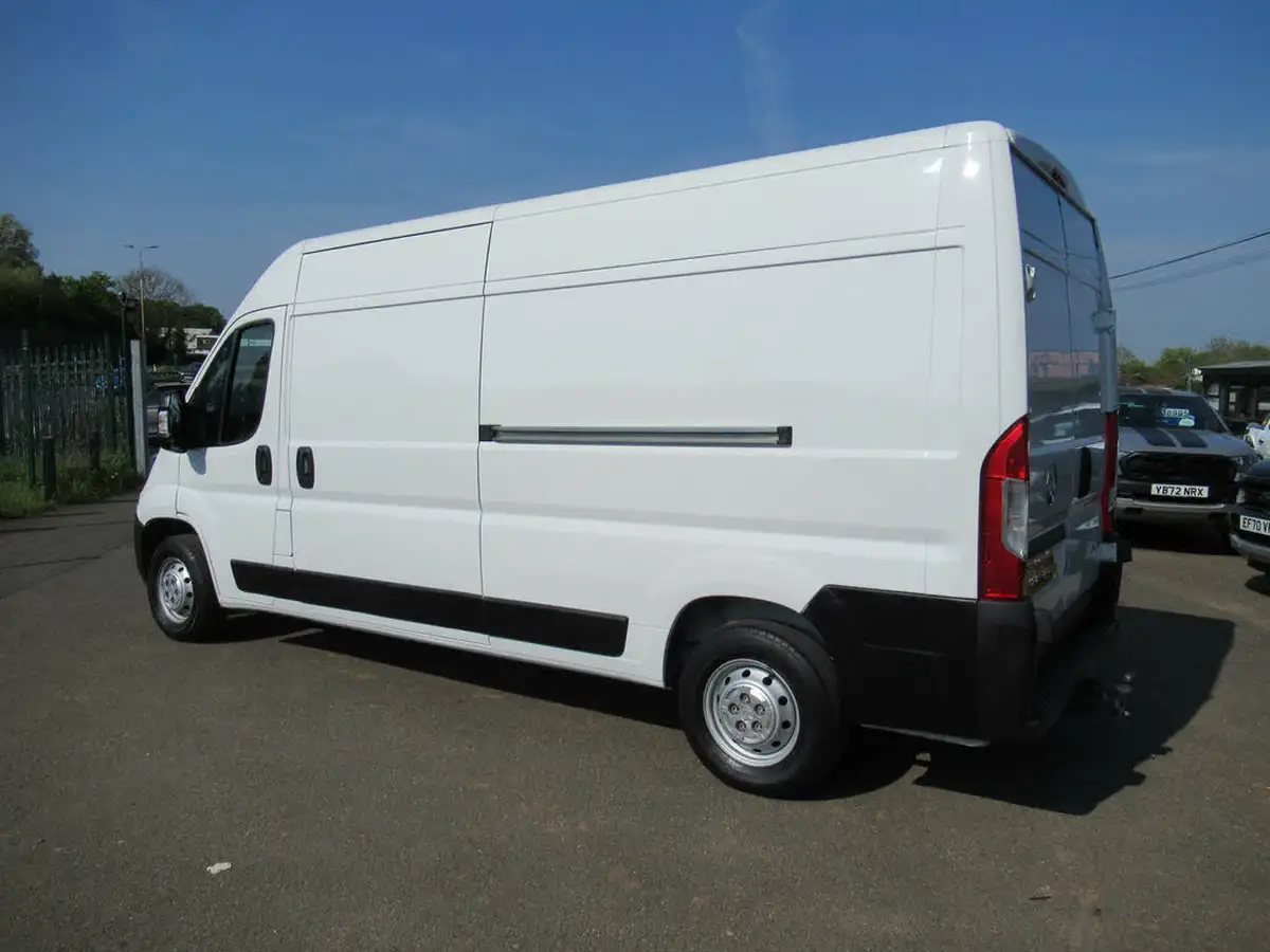 2022-vauxhall-movano-22cdti-l3-h2-3500-dynamic-140pseu6d-big-7