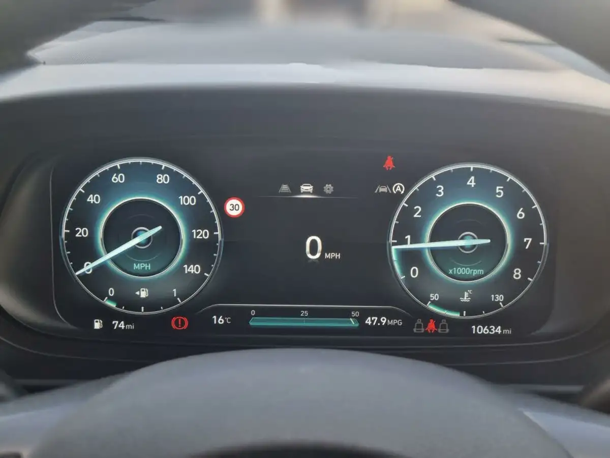 2023-hyundai-i20-10-t-gdi-advance-big-31