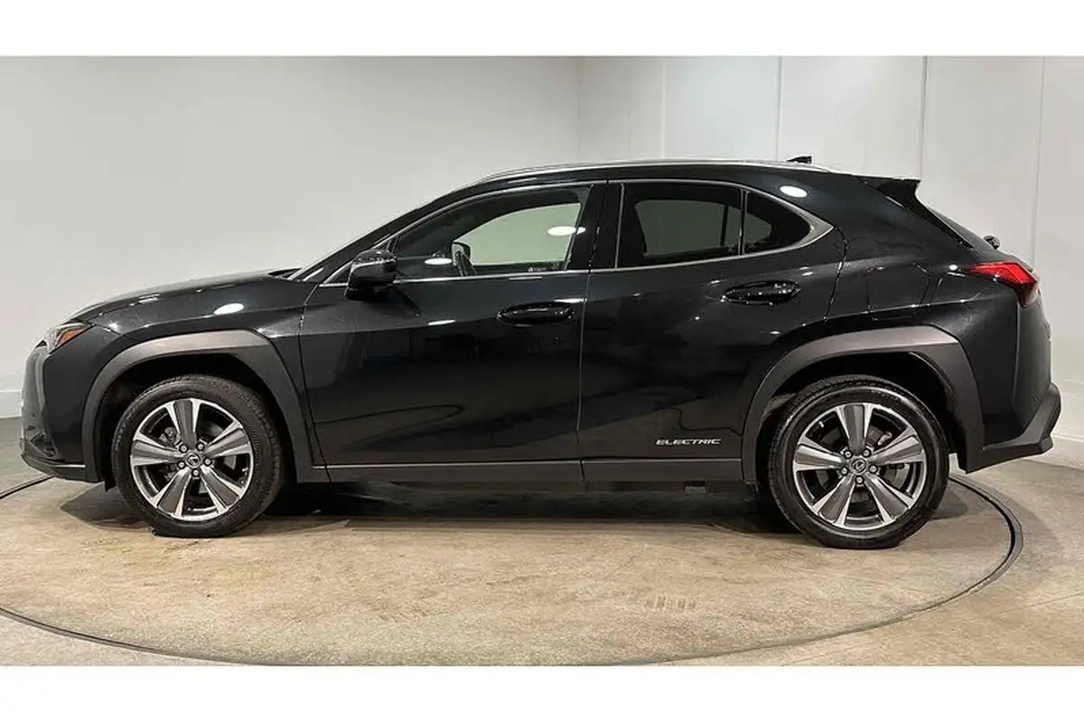 2022-lexus-ux-300e-e-ux-201bhp-big-5