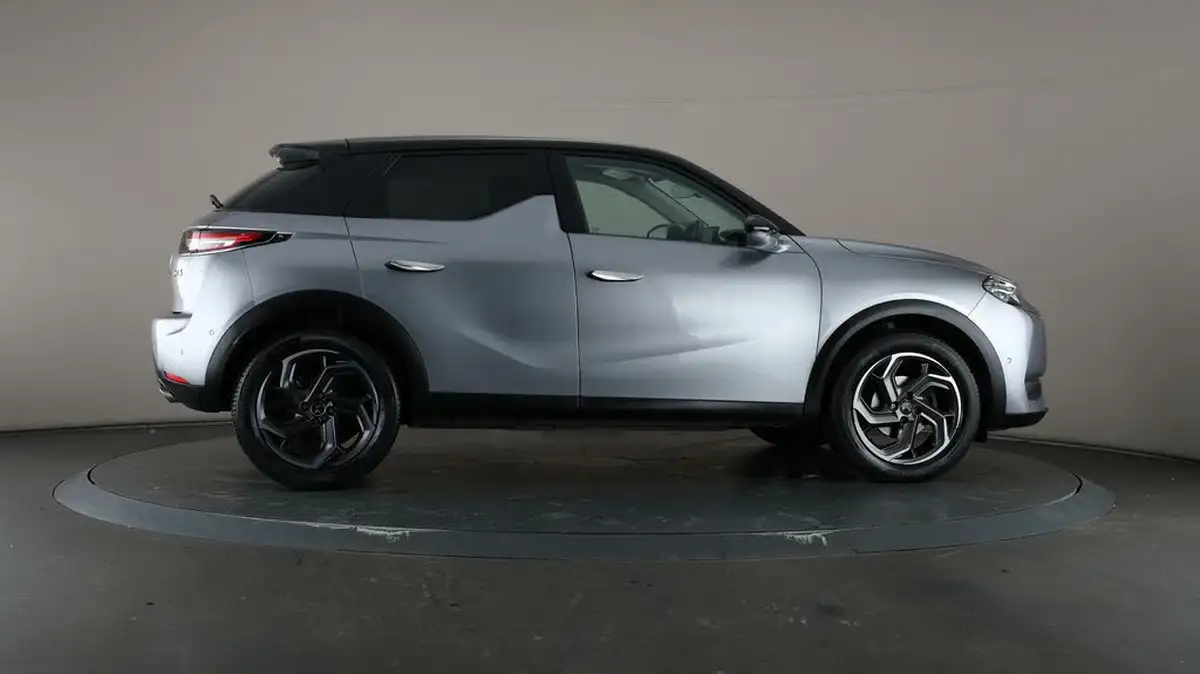 2022-ds-ds-3-crossback-12-puretech-rivoli-130ps-big-55