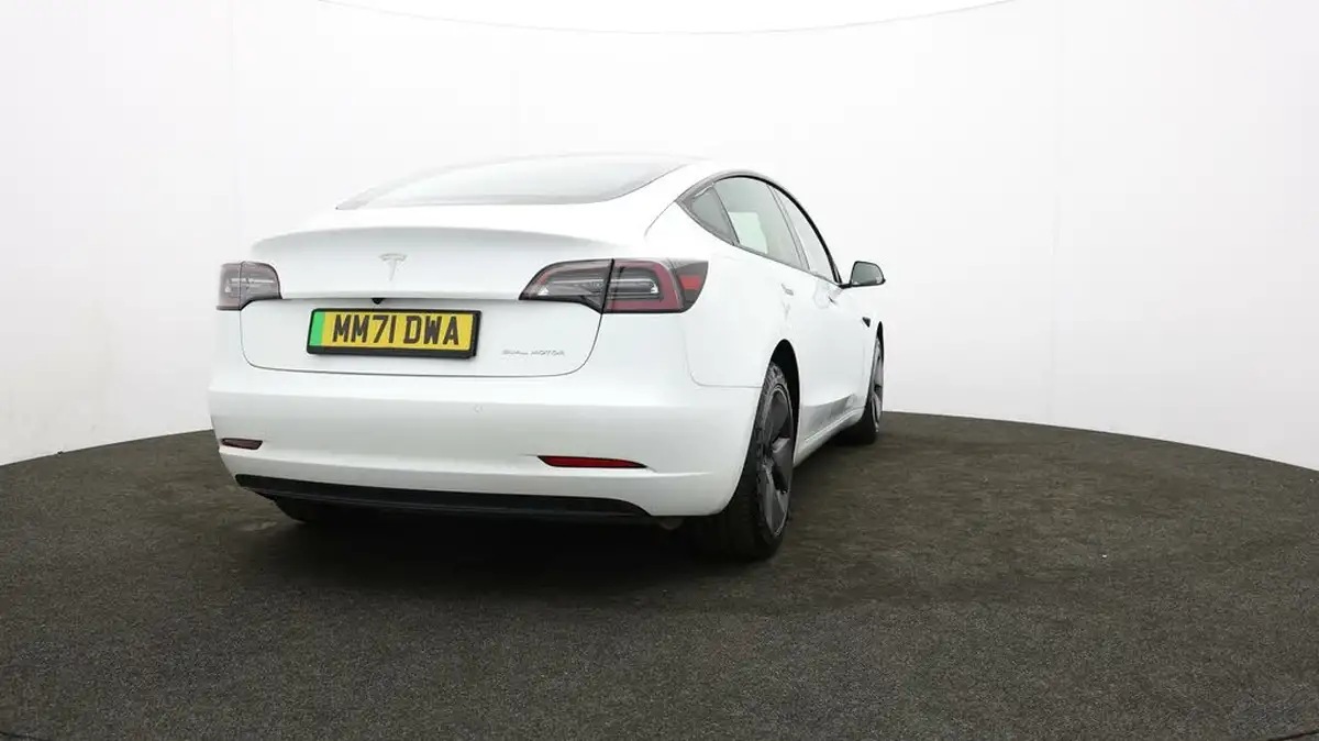 2022-tesla-model-3-e-long-range-big-75