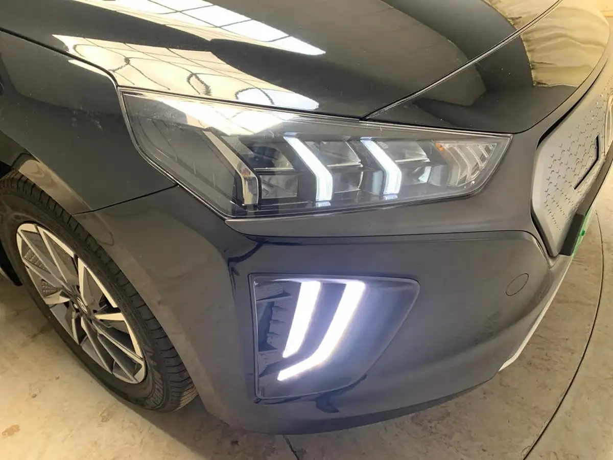 2021-hyundai-ioniq-e-premium-electric-100kw-big-22