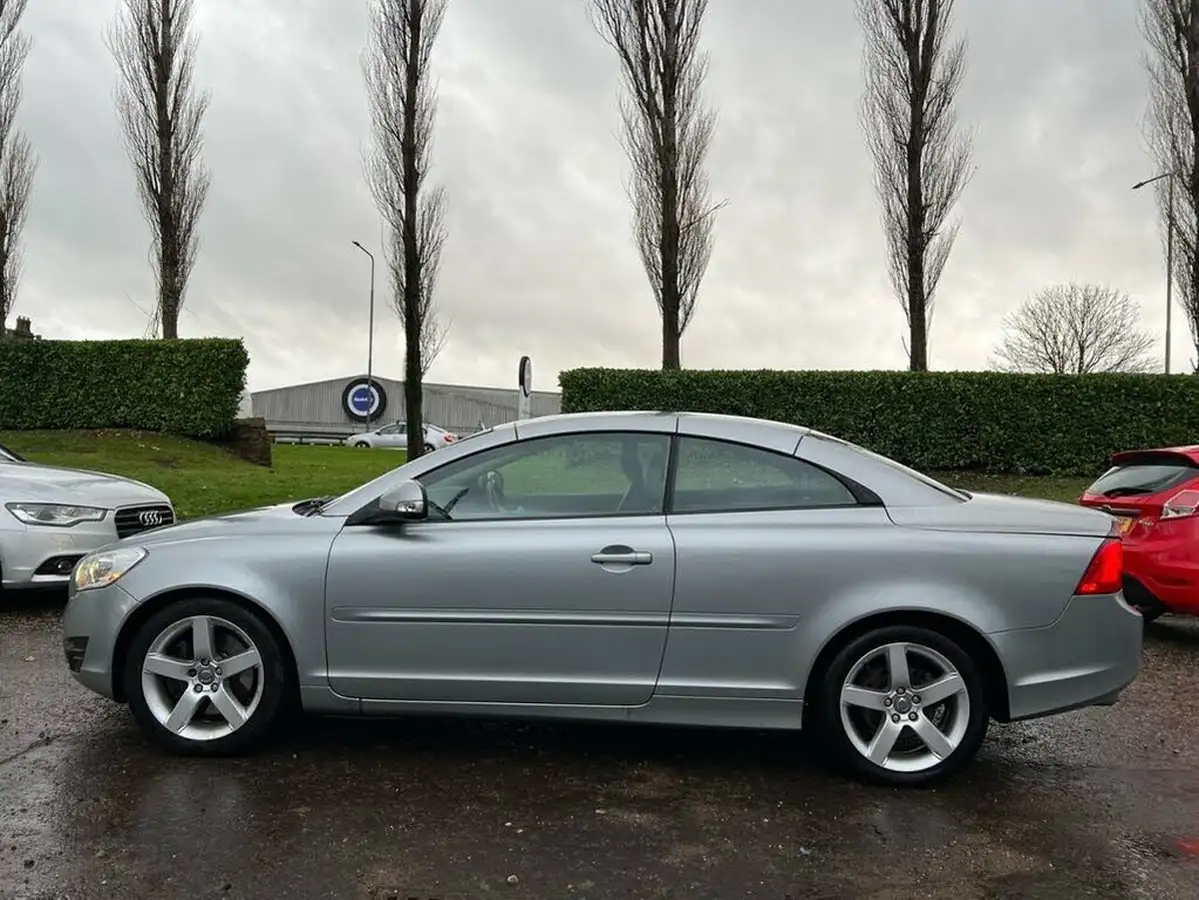 2011-volvo-c70-20td-d3-se-lux-geartronic-big-4