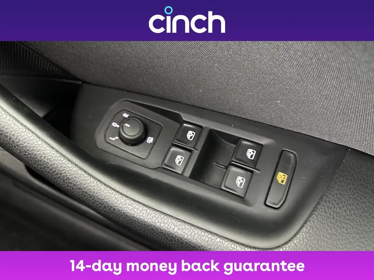 2020-volkswagen-passat-20tdi-se-nav-150ps-saloon-4d-dsg-big-25