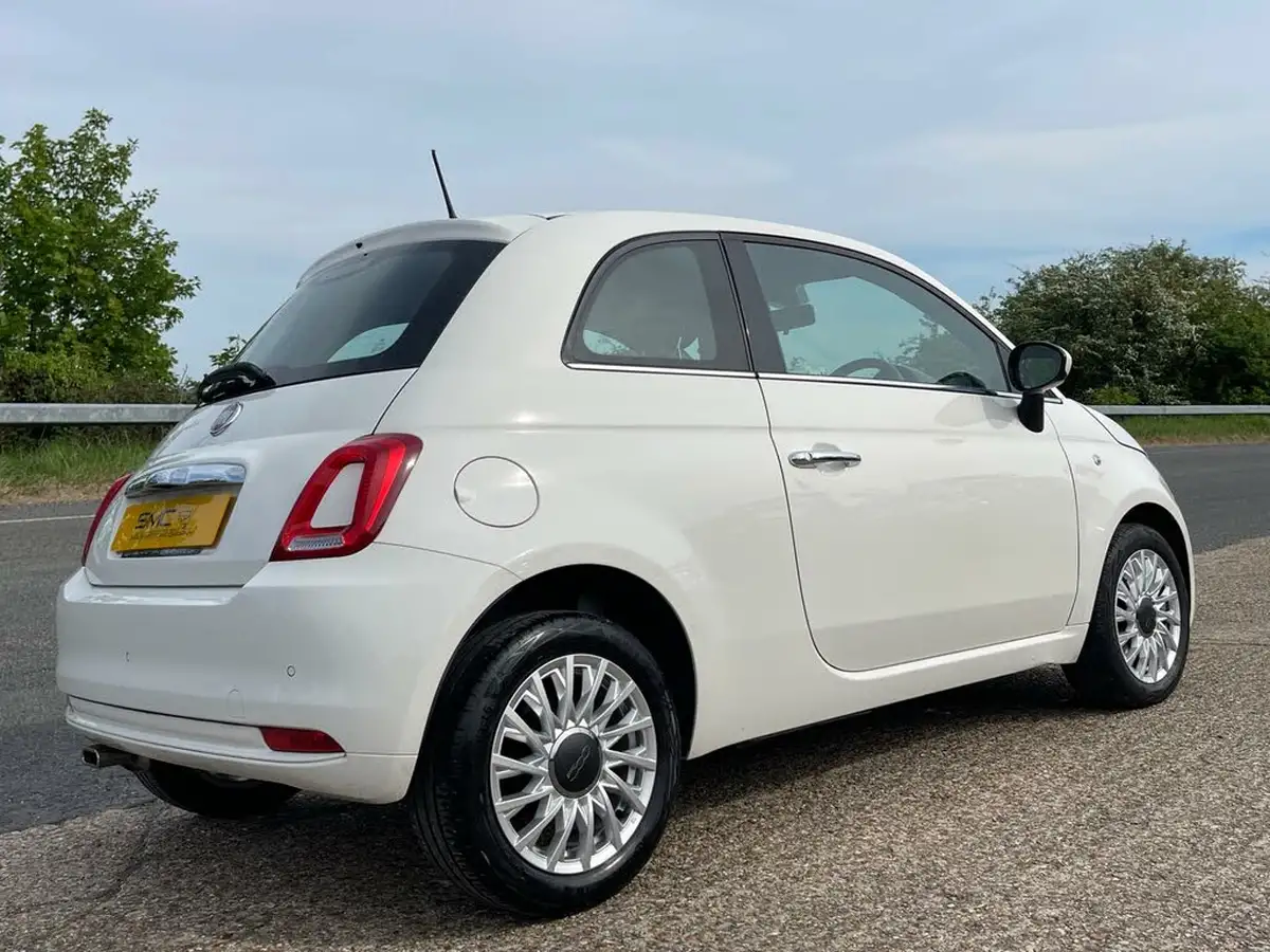 2019-fiat-500-12-lounge-big-9