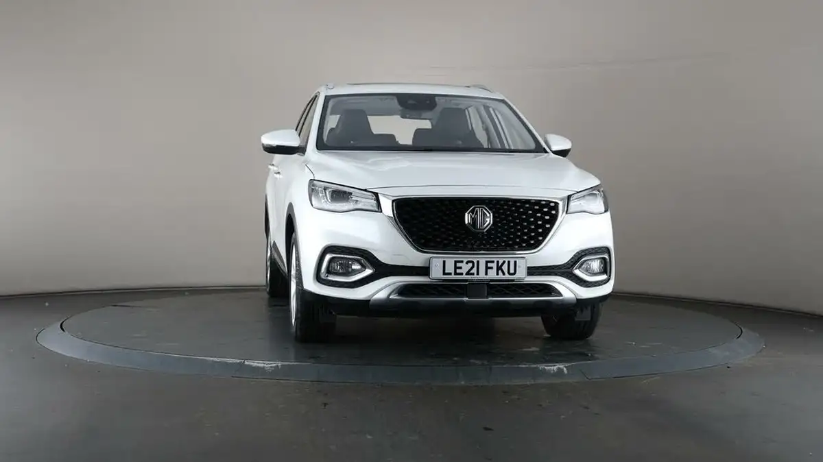 2021-mg-hs-15t-gdi-exclusive-162ps-big-42