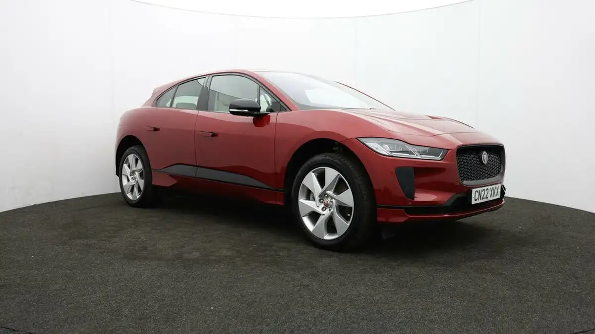 2022-jaguar-i-pace-ev400-se-big-39