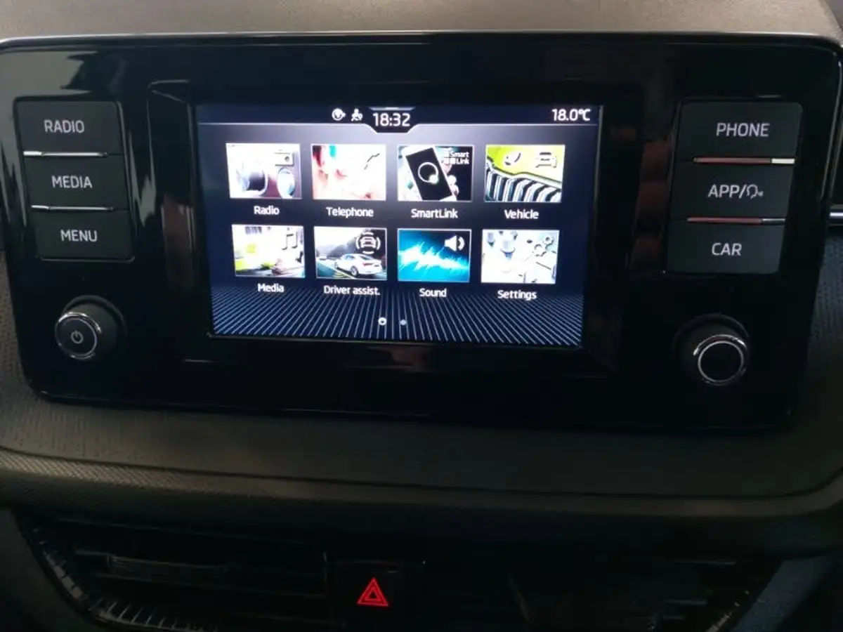 2023-skoda-fabia-10-tsi-se-comfort-110ps-dsg-big-12