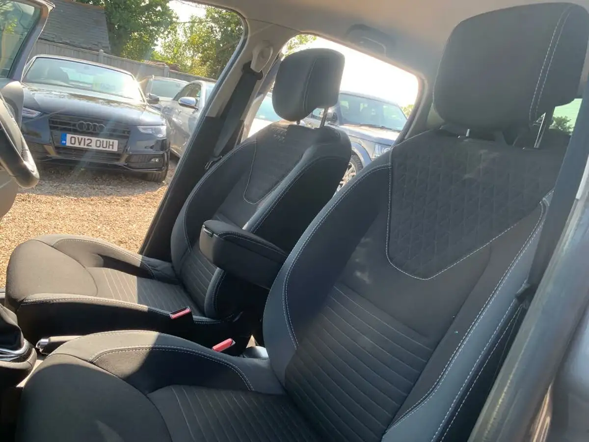 2016-renault-clio-15dci-dynamique-s-nav-90bhp-edc-auto-big-27