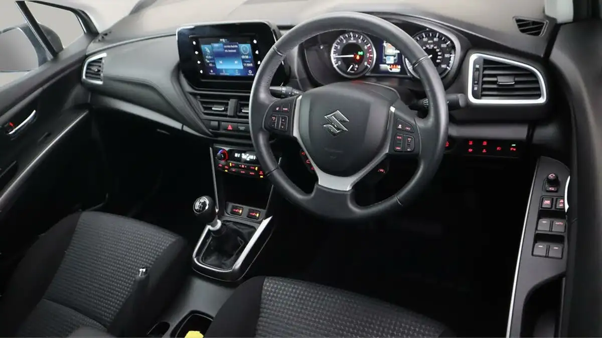 2023-suzuki-s-cross-14-boosterjet-motion-big-8