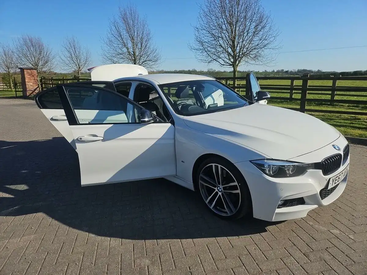 2017-bmw-3-series-20-330e-m-sport-shadow-edition-big-37