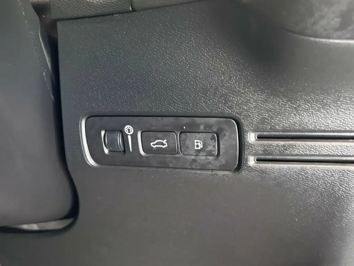 2020-volvo-xc40-15-t5-r-design-pro-plug-in-hybrid-big-31