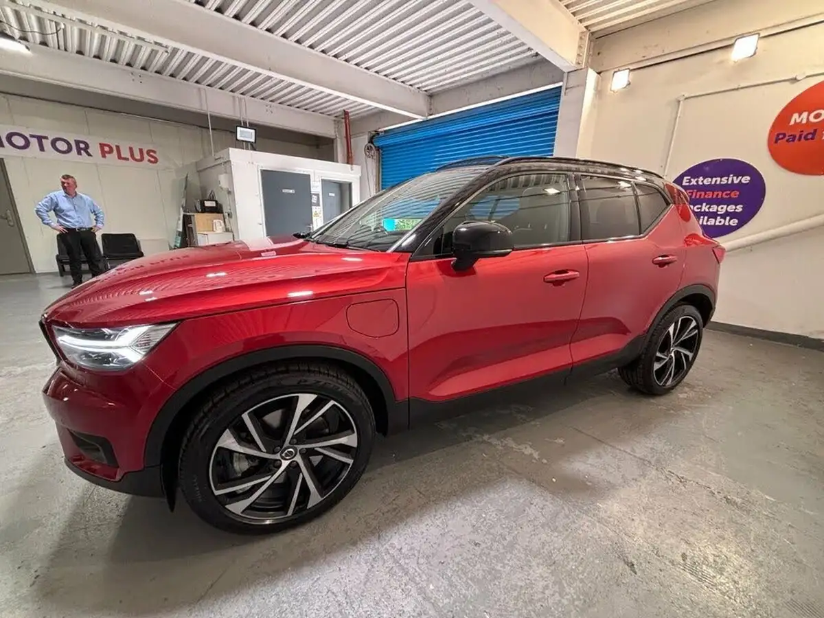 2020-volvo-xc40-15-t5-r-design-pro-plug-in-hybrid-big-3