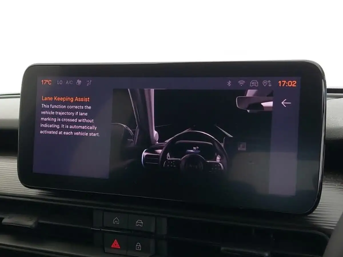 2024-jeep-avenger-12-gse-altitude-big-11