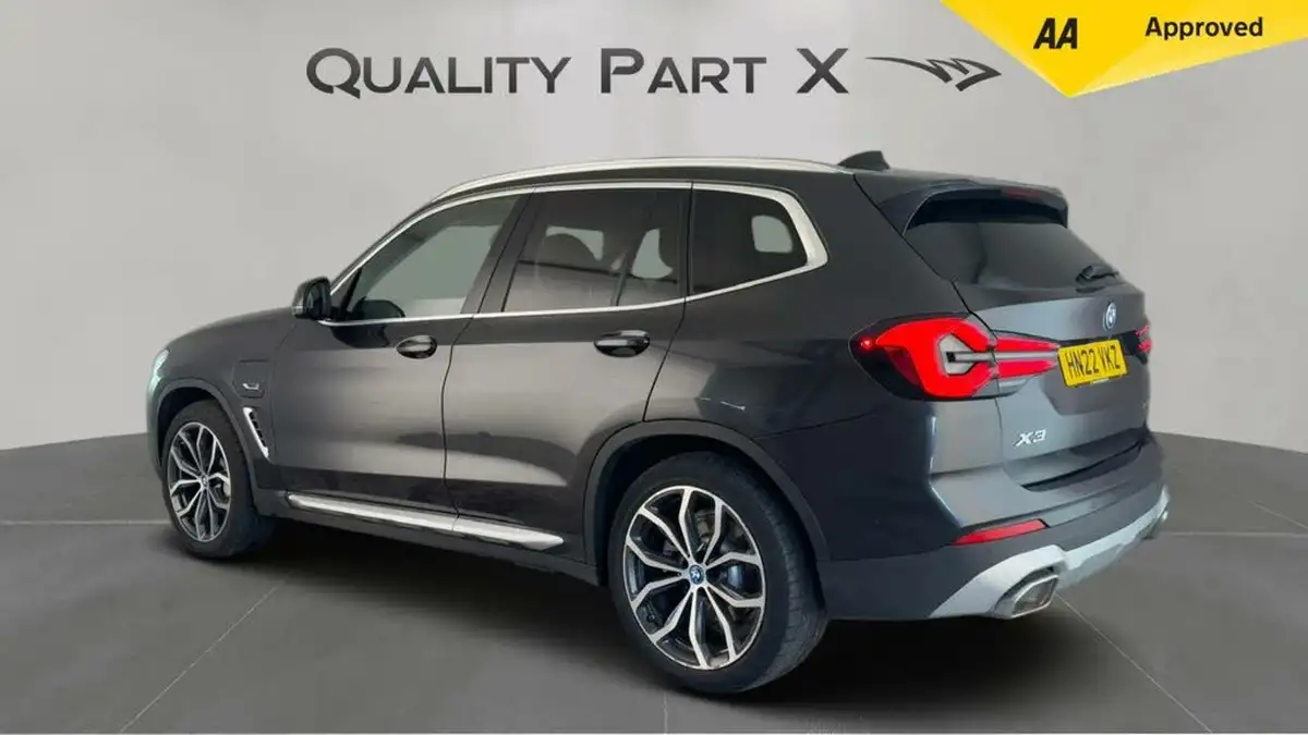 2022-bmw-x3-20-xdrive-30e-xline-big-4