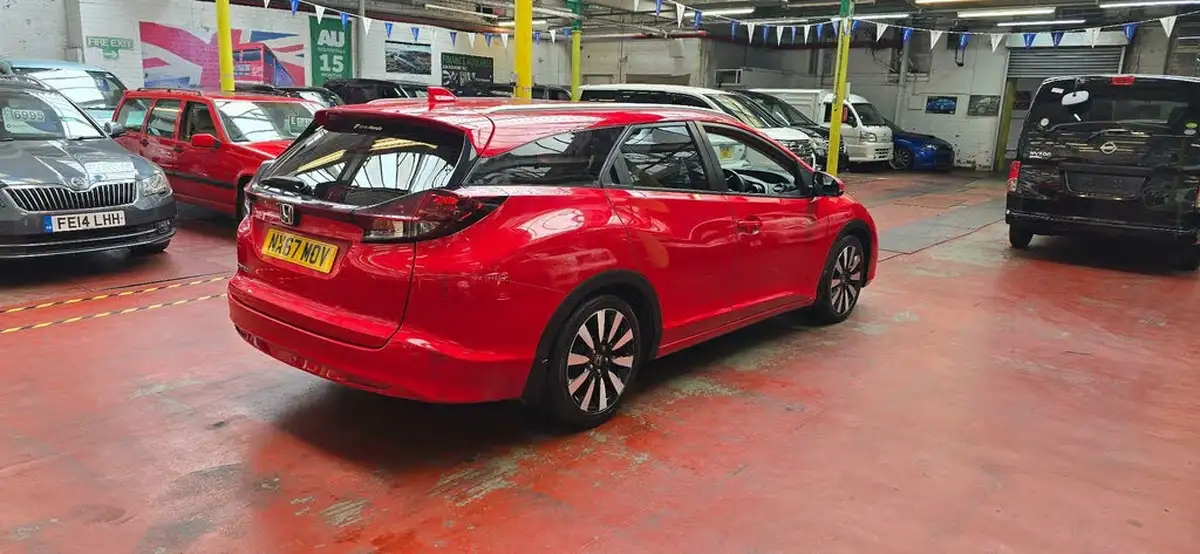2017-honda-civic-18-i-vtec-sr-dasp-ss-tourer-big-25