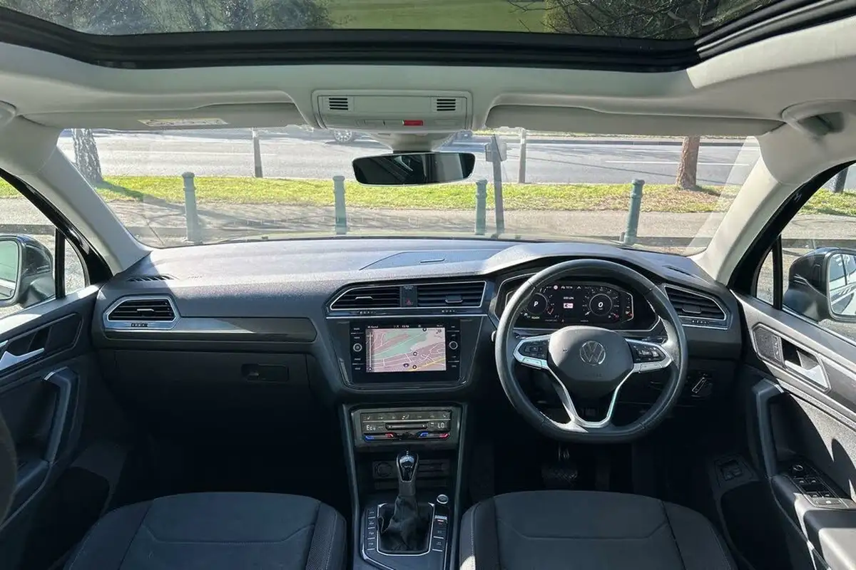 2023-volkswagen-tiguan-14-tsi-elegance-big-2