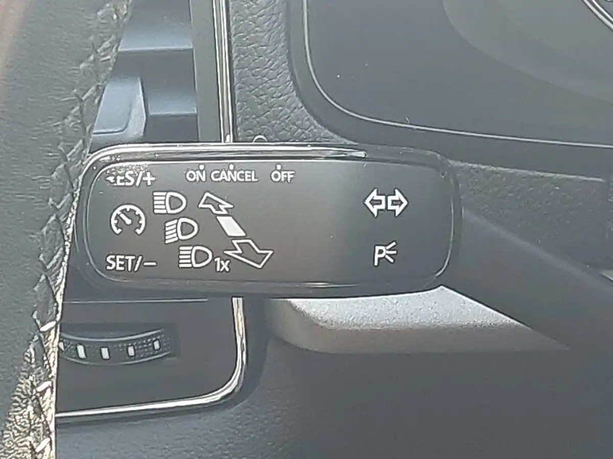2019-skoda-karoq-16tdi-se-big-12