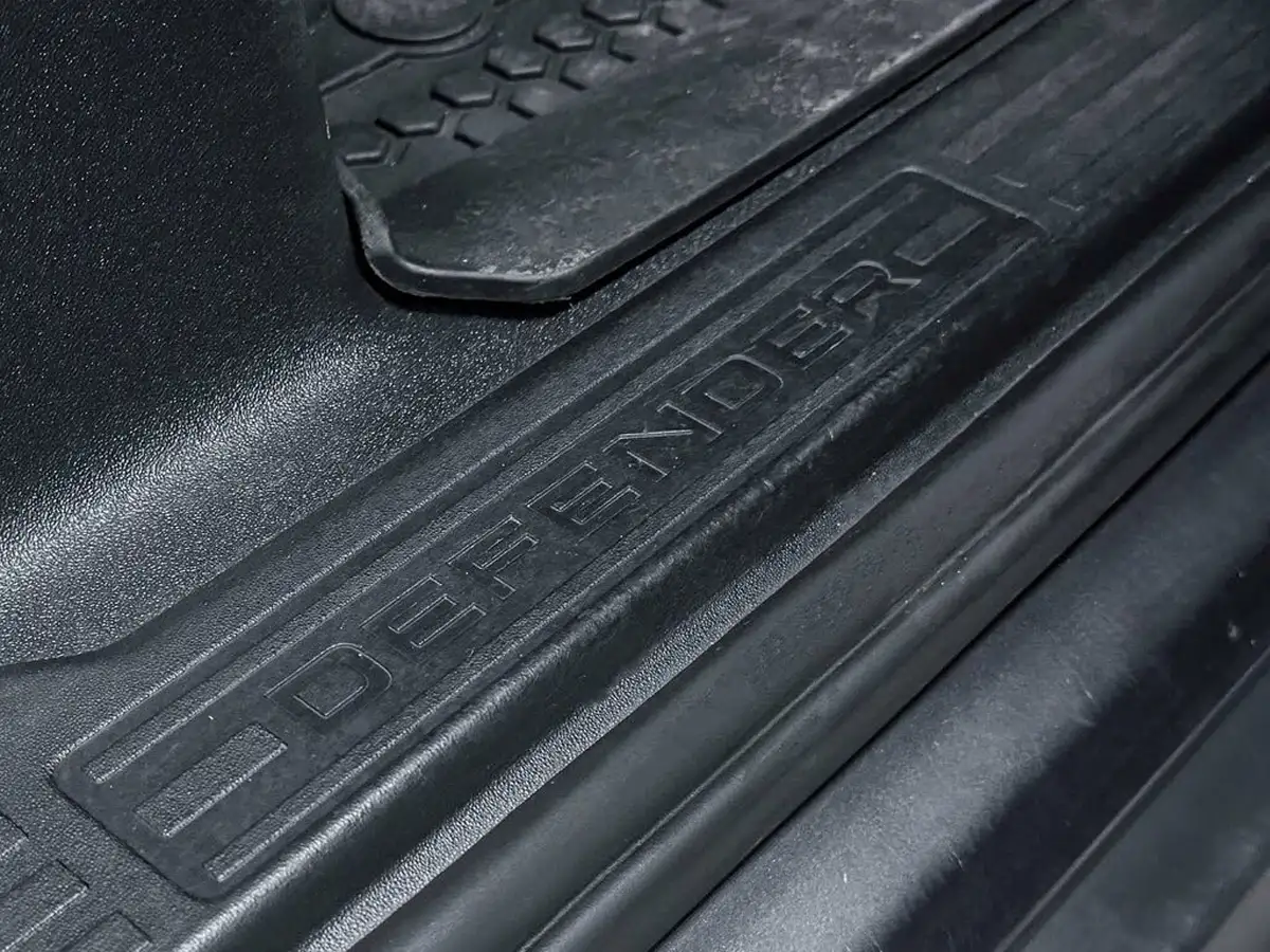 2021-land-rover-90-defender-30-d200-hard-top-standard-90-big-29