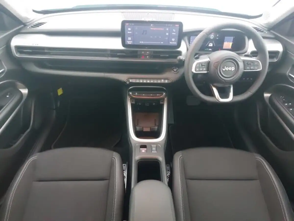 2024-jeep-avenger-12-gse-summit-e-hybrid-48v-auto-big-2
