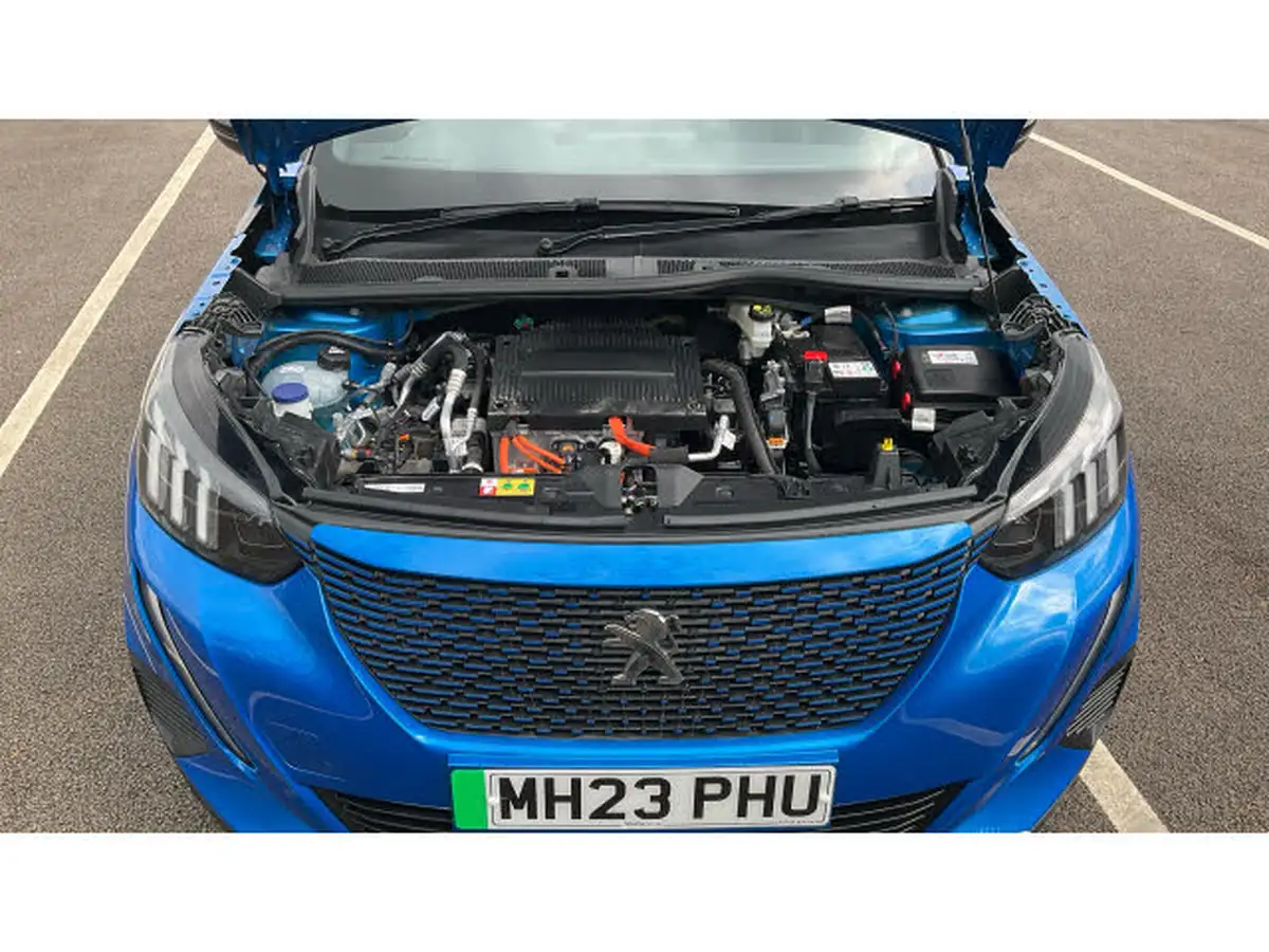2023-peugeot-2008-suv-e-gt-136bhp-50kwh-station-wagon-big-7