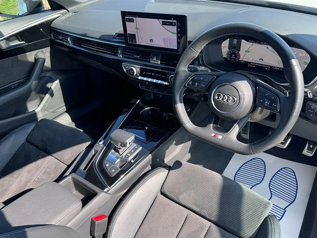 2021-audi-a4-avant-20-35-tfsi-black-edition-s-tronic-big-5