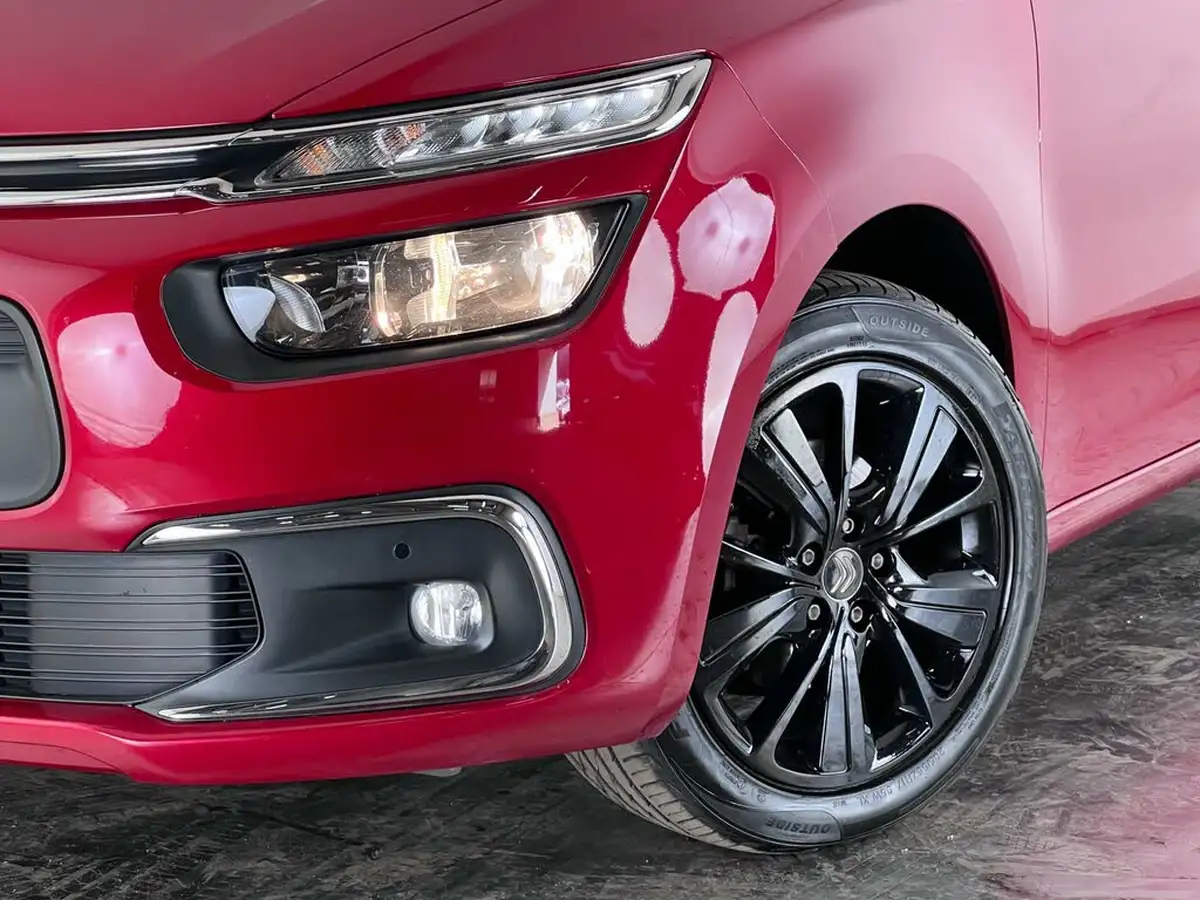 2019-citroen-grand-c4-spacetourer-15bluehdi-feel-big-24
