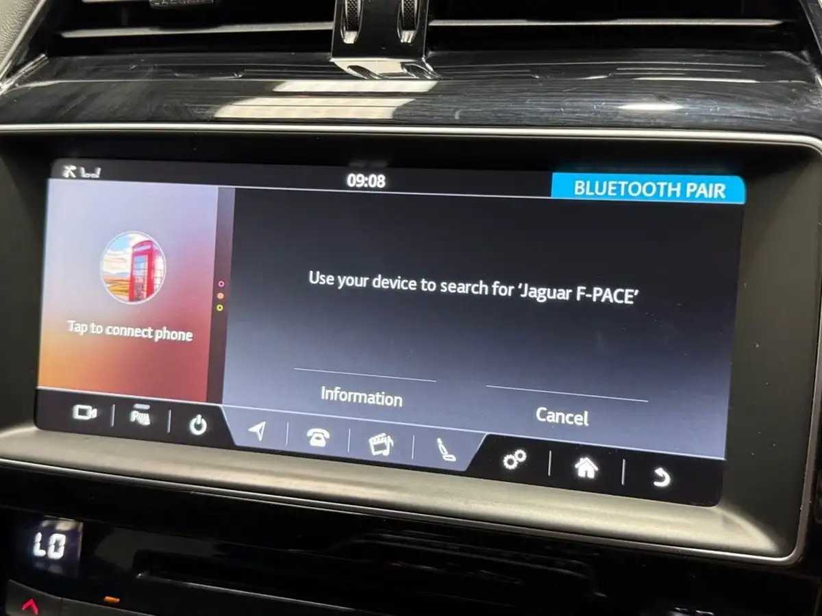 2017-jaguar-f-pace-20-i4d-portfolio-240ps-awd-ss-auto-big-27