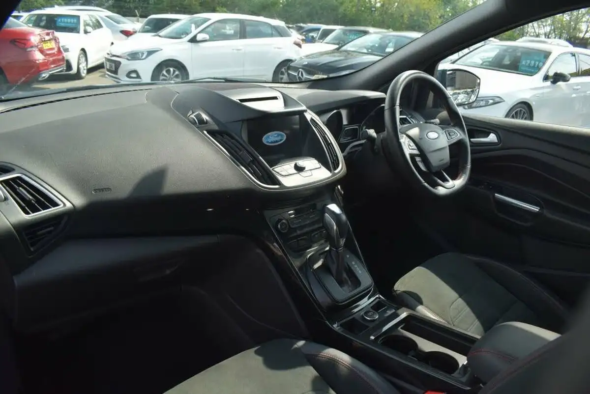 2019-ford-kuga-15t-st-line-176ps-awd-1498cc-auto-big-15