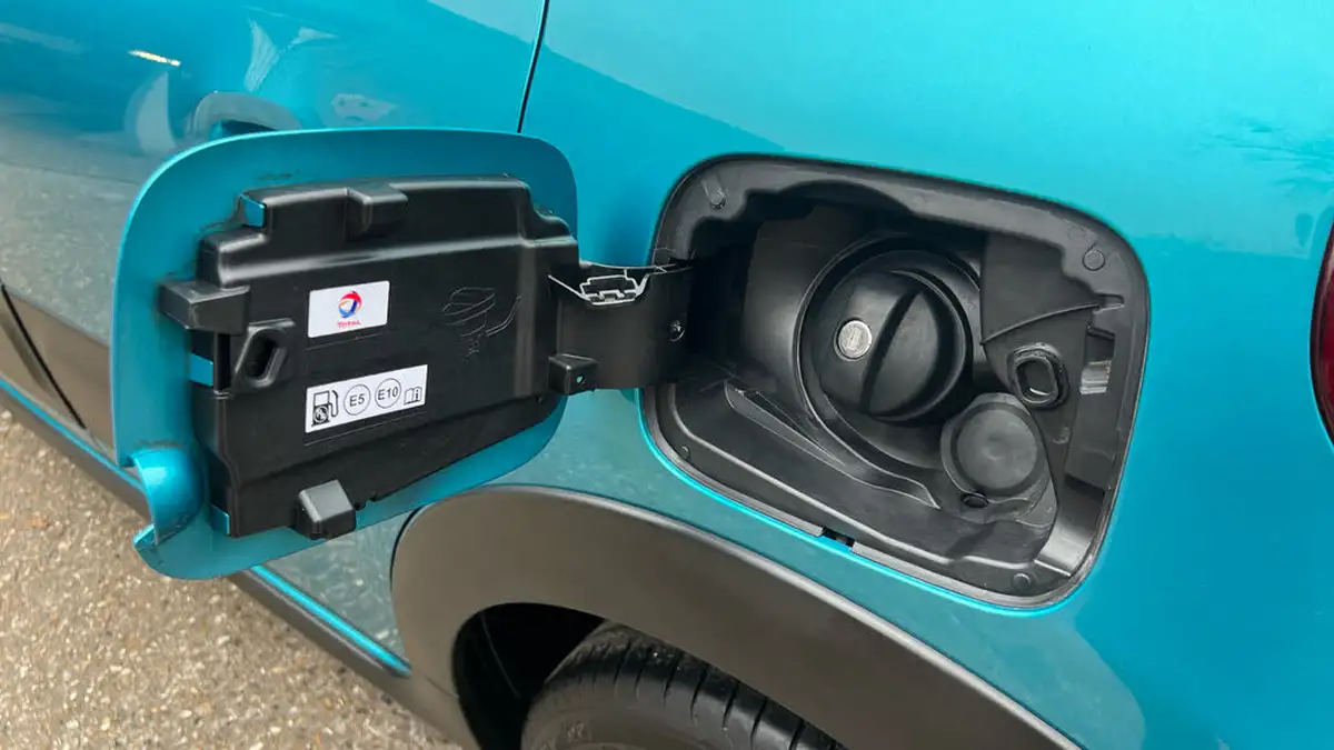 2022-citroen-c3-12-puretech-shine-plus-83ps-ss-big-46