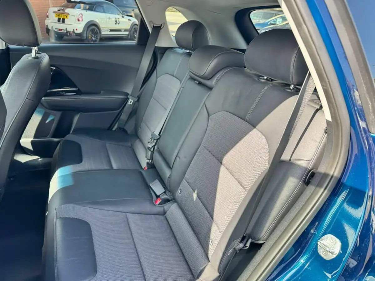 2019-kia-niro-16-gdi-2-big-16
