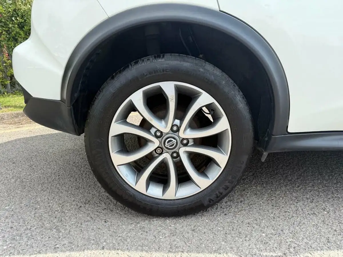 2018-nissan-juke-12-dig-t-tekna-big-15