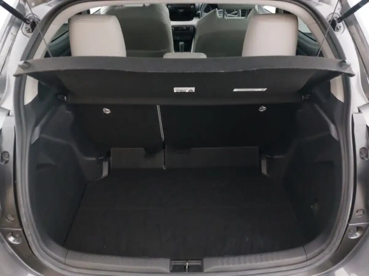 2022-toyota-yaris-15-vvt-i-excel-big-7