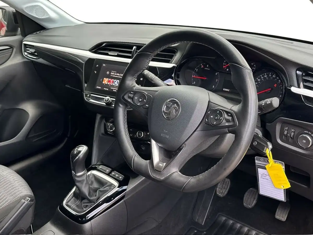 2021-vauxhall-corsa-12i-griffin-edition-big-4