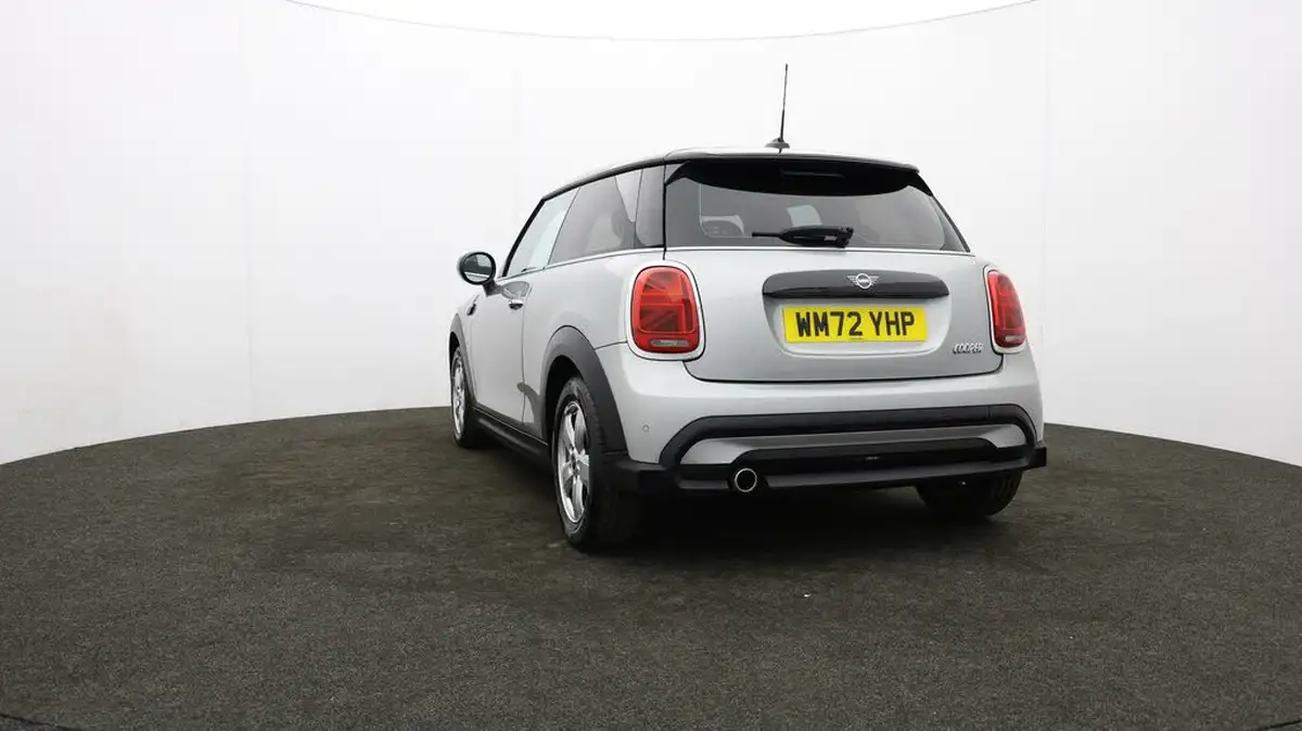 2023-mini-cooper-15-cooper-classic-premium-auto-hatchback-3d-auto-big-23
