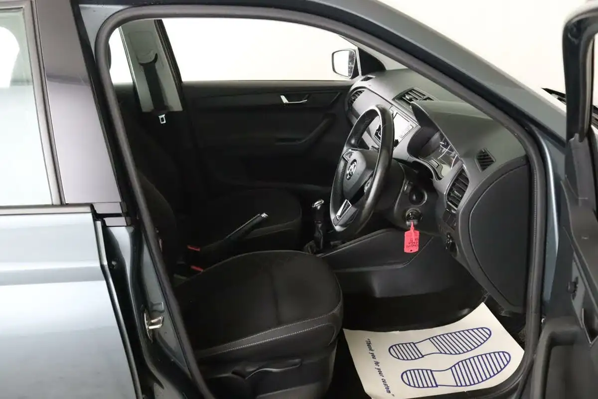 2019-skoda-fabia-10-tsi-se-95ps-hatchback-big-16