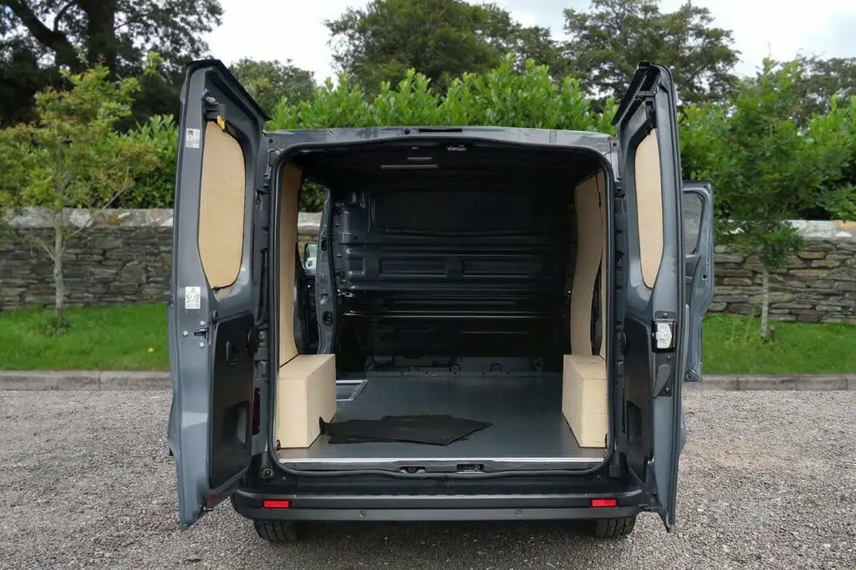 2023-nissan-primastar-20dci-tekna-28-l1h1-110pseu6d-big-18